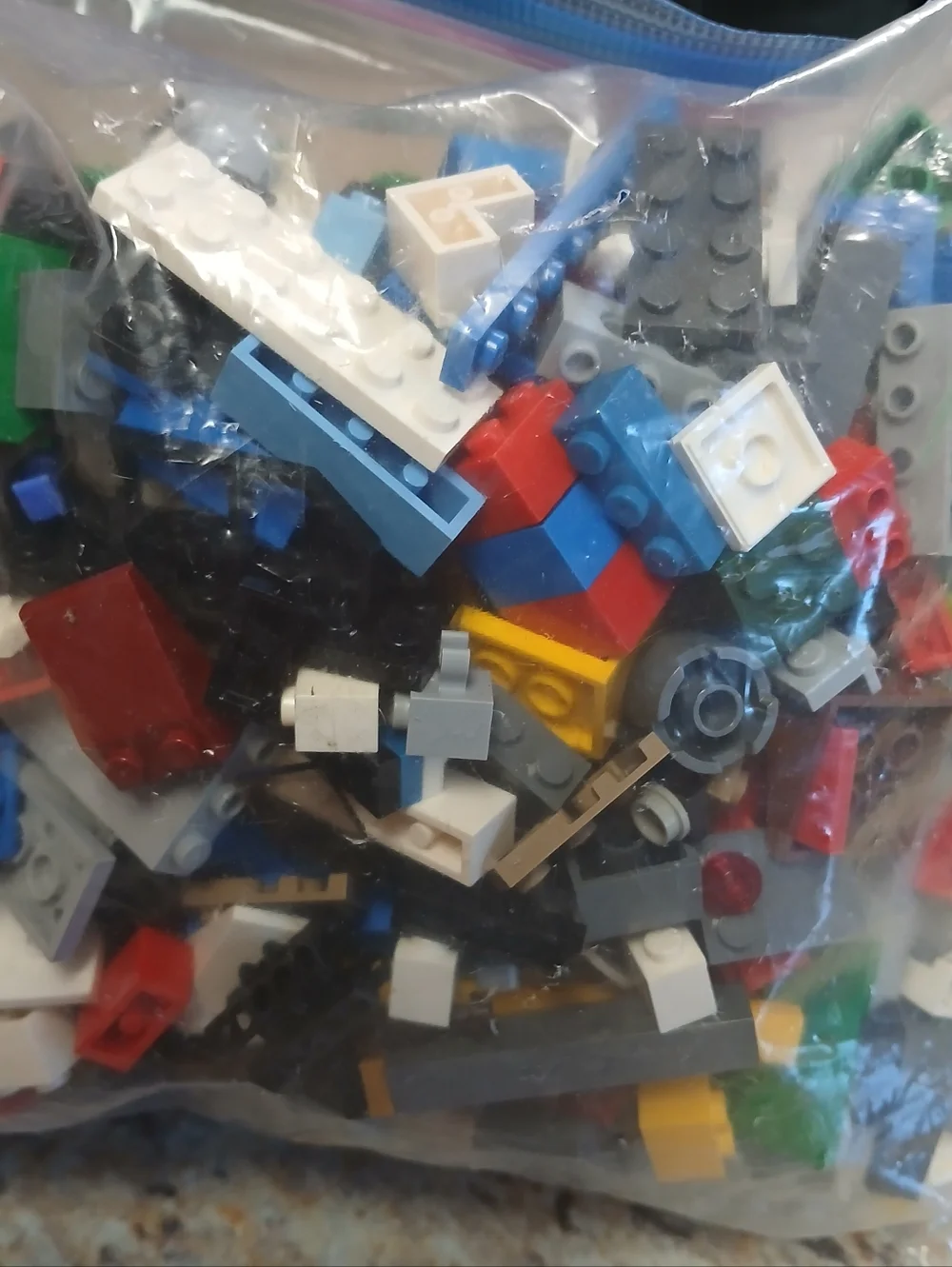 Legos Assorted Mix Over 2.5# & 2 Baseplates - Picture 13 of 16